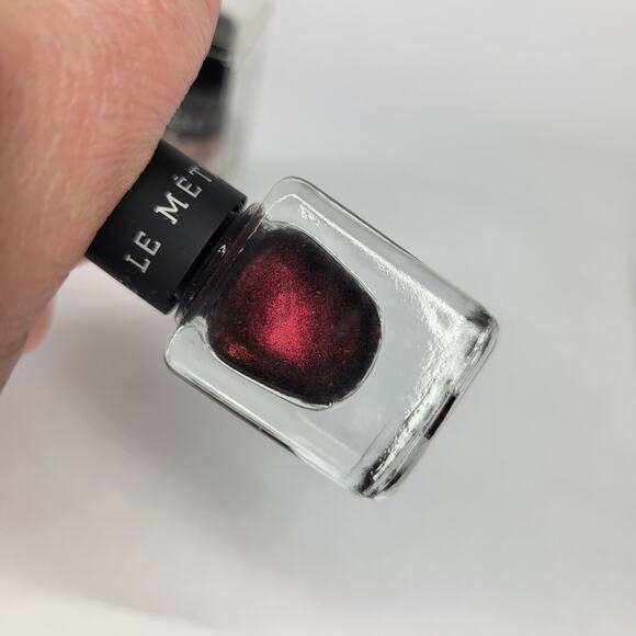 Le Metier de Beaute Rock ‘n’ Romance Mini Nail Lacquer Set NEW Glitter Shimmer - Picture 9 of 10